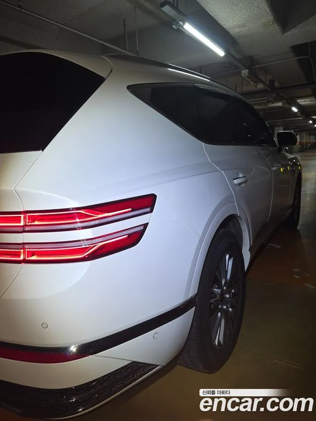 Genesis GV80 — Фото автомобиля 11