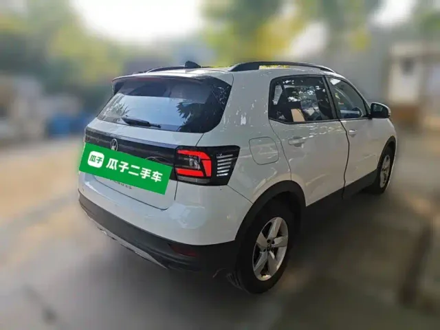 Volkswagen T-Cross — Фото автомобиля 6