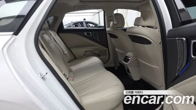 Kia K8 Signature — Фото автомобиля 4