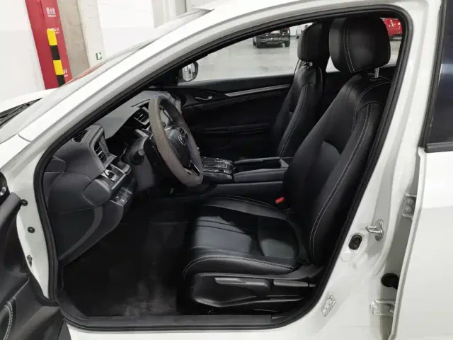 Honda Civic — Фото автомобиля 10