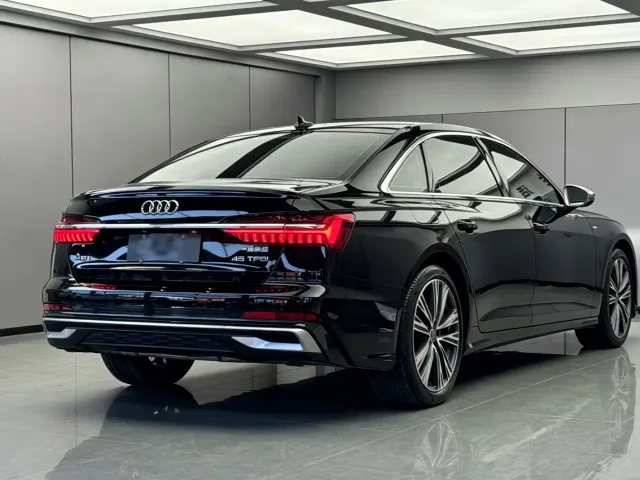 Audi A6L — Фото автомобиля 7