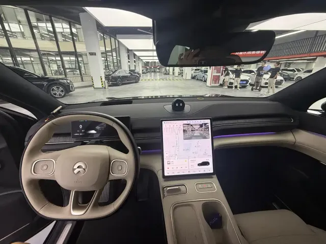 Nio ES6 — Фото автомобиля 7