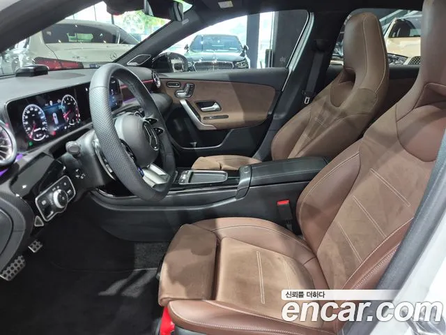 Mercedes-Benz A-Class W177 — Фото автомобиля 10