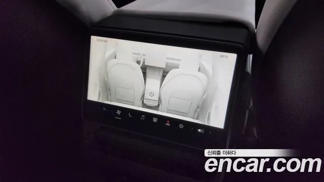 Tesla Model 3 — Фото автомобиля 25