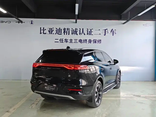 BYD Tang — Фото автомобиля 4