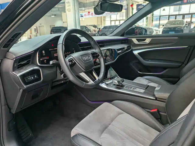 Audi A6L — Фото автомобиля 11