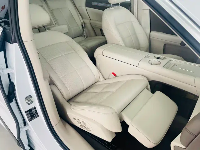 IM Motors LS6 — Фото автомобиля 16
