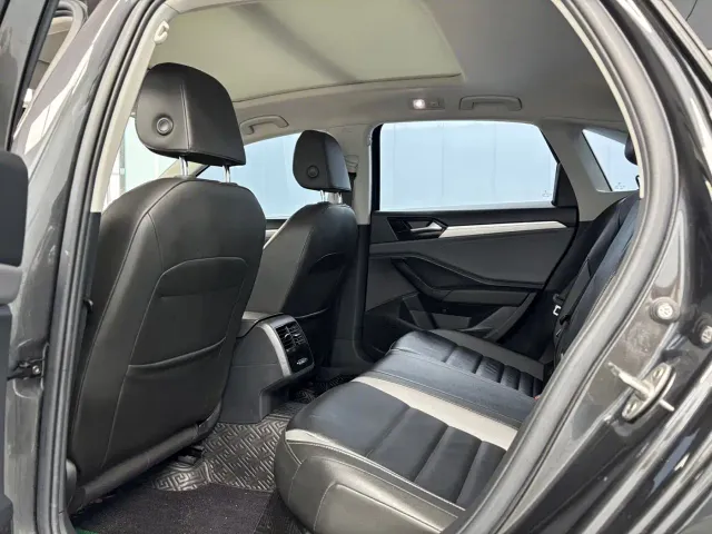 Volkswagen Sagitar — Фото автомобиля 5