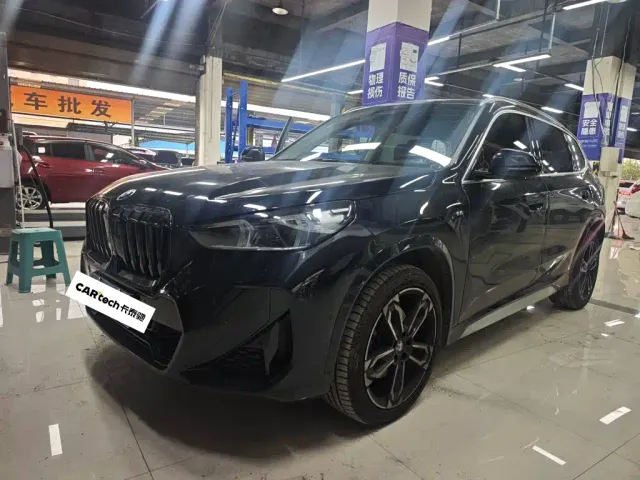Фотография автомобиля — BMW X1