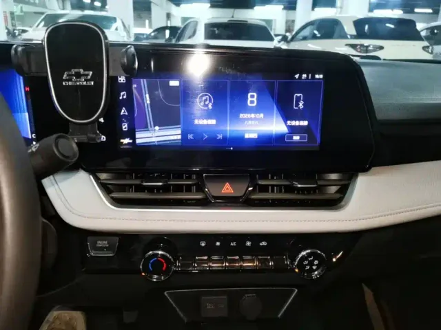 Chevrolet Monza — Фото автомобиля 12