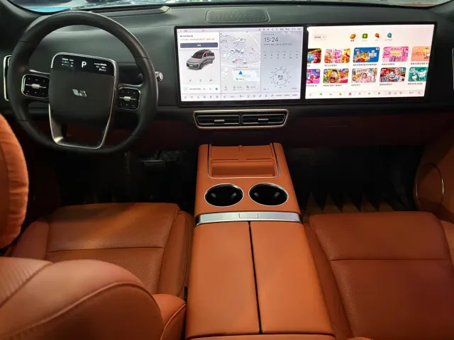 Li Auto L8 — Фото автомобиля 13