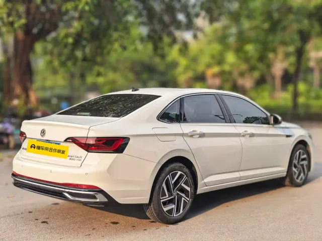 Volkswagen Sagitar — Фото автомобиля 4