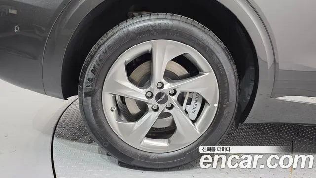 Genesis GV70 2.5T Бензин AWD — Фото автомобиля 5