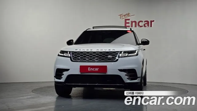Land Rover Range Rover Velar — Фото автомобиля 3