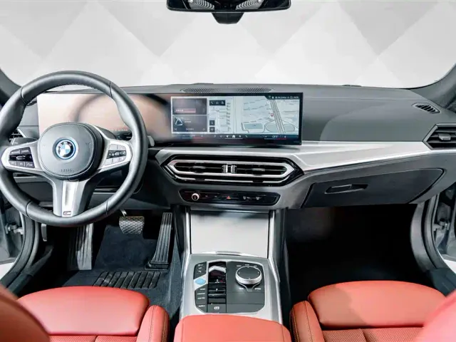 BMW i4 — Фото автомобиля 12