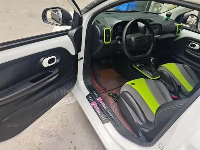 Roewe Clever — Фото автомобиля 15