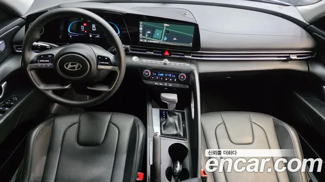 Hyundai AVANTE Новый Avante (CN7) — Фото автомобиля 7