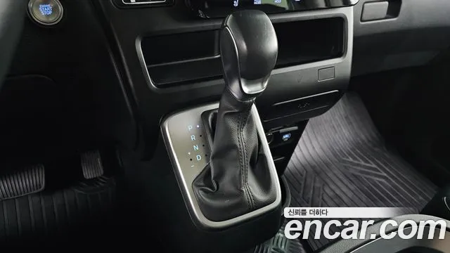 Hyundai Staria — Фото автомобиля 9