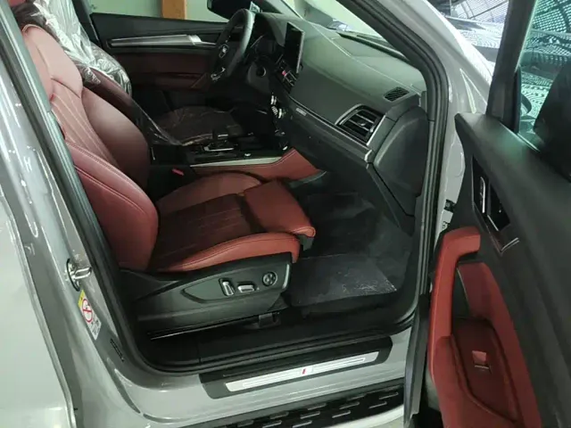 Audi Q5L — Фото автомобиля 13