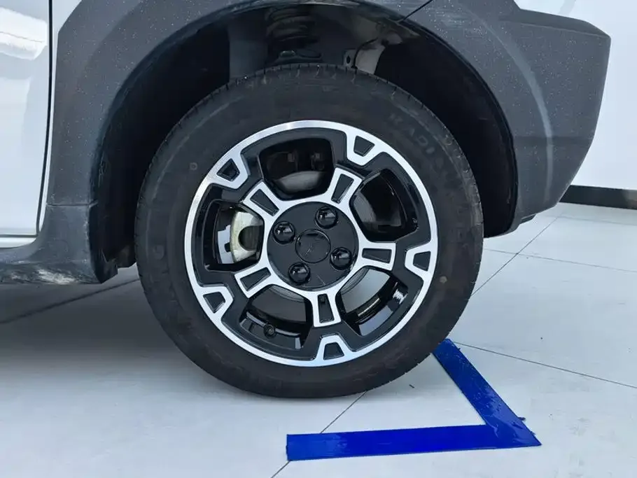 Geely Galaxy Panda 2025 Model Year 210km Panda Knight — Фото автомобиля 6