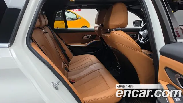 BMW 3 Series G20 — Фото автомобиля 11