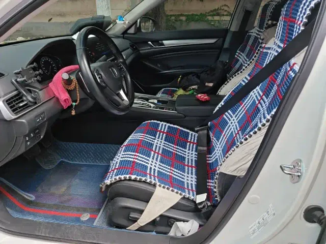 Honda Accord — Фото автомобиля 17
