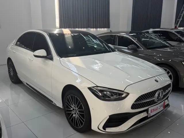 Mercedes-Benz C-Class — Фото автомобиля 2