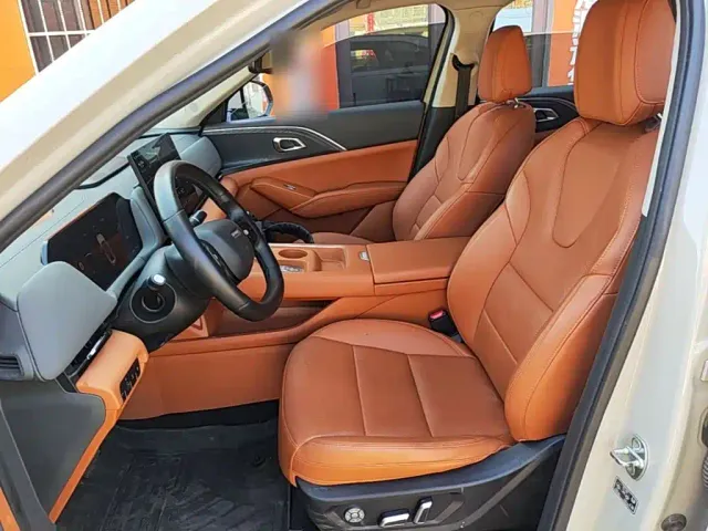 Haval Xiaolong MAX — Фото автомобиля 14