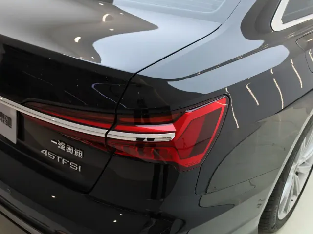 Audi A6L — Фото автомобиля 7