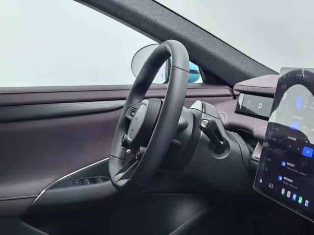 Xiaomi SU7 — Фото автомобиля 22