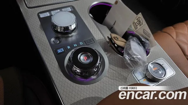 Genesis GV80 — Фото автомобиля 12