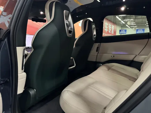 Xiaomi YU7 — Фото автомобиля 19