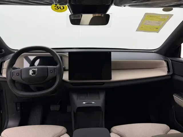 Volvo XC70 Plug-in Hybrid — Фото автомобиля 9
