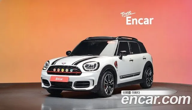 Фотография автомобиля — MINI Countryman