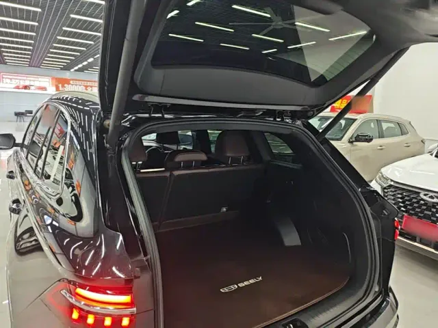 Geely Xingyue L — Фото автомобиля 18