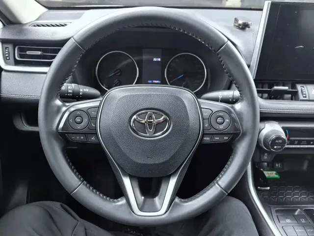 Toyota Wildlander — Фото автомобиля 12