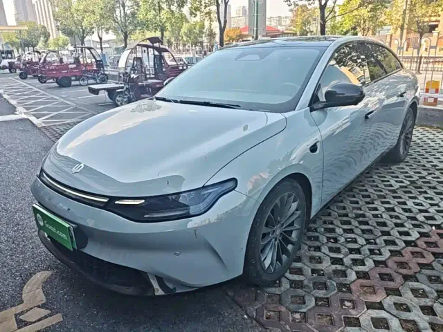 Фотография автомобиля — Leapmotor C01