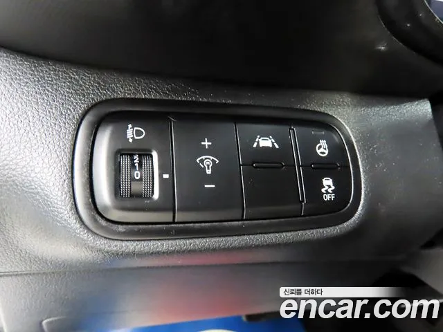 Hyundai Venue Venue 1.6 Modern Plus — Фото автомобиля 15