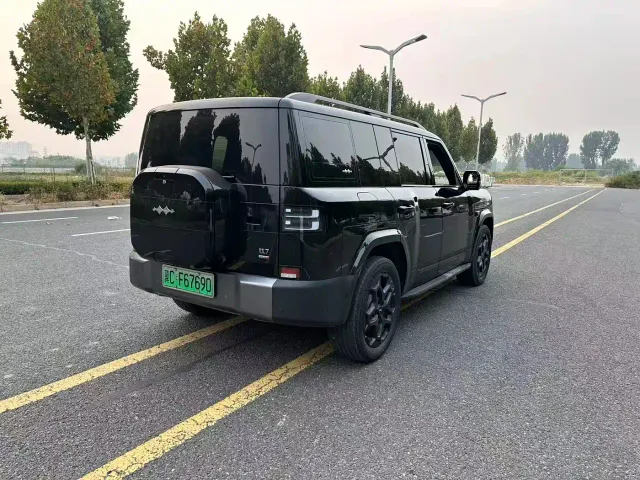 Fang Cheng Bao Titanium 7 2025 AWD Base Model — Фото автомобиля 10