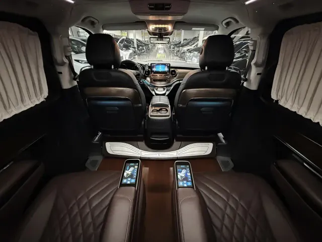 Mercedes-Benz V-Class — Фото автомобиля 15