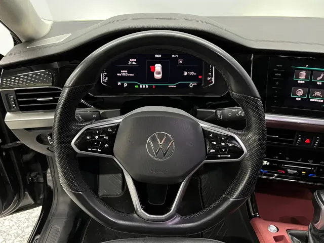 Volkswagen Passat — Фото автомобиля 8