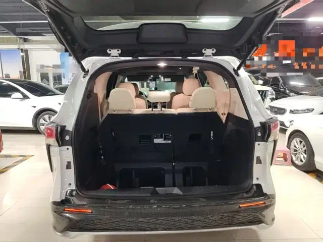 Toyota Granvia — Фото автомобиля 18