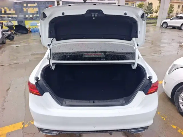 Geely Binrui — Фото автомобиля 11