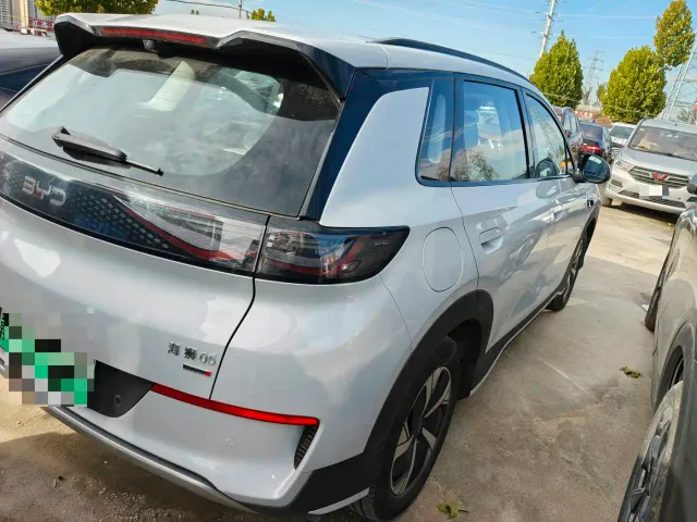 BYD Sealion 05 EV — Фото автомобиля 9