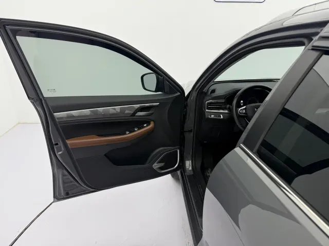 Geely Vision X6 — Фото автомобиля 21