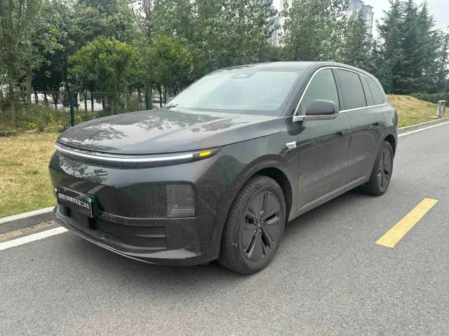 Фотография автомобиля — Li Auto L6