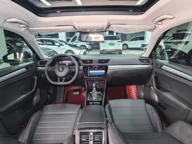 Skoda Superb — Фото автомобиля 14