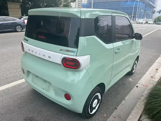 Wuling Hongguang Mini EV — Фото автомобиля 19