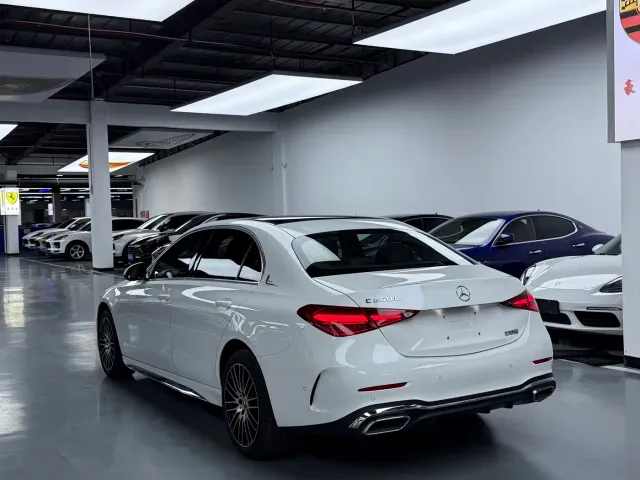 Mercedes-Benz C-Class — Фото автомобиля 23