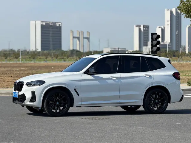 Фотография автомобиля — BMW X3
